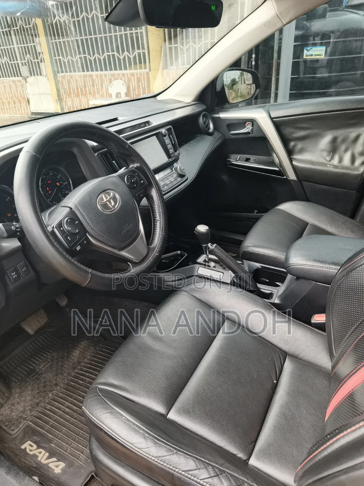 Toyota RAV4 Limited 4dr SUV (2.5L 4cyl 6A) 2018 Red