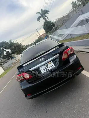 Toyota Corolla 2012 Black