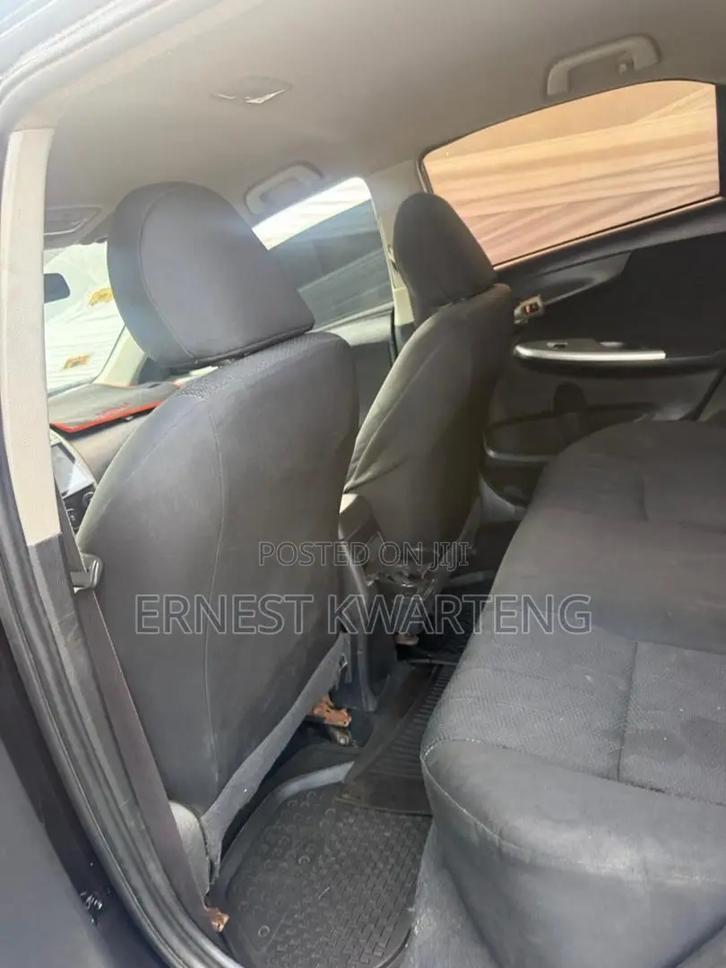 Toyota Corolla 2012 Black