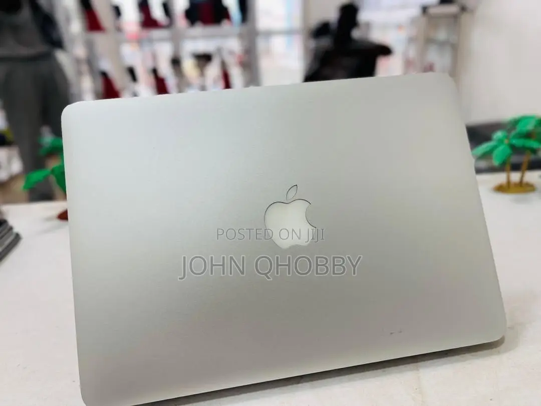 Laptop Apple MacBook Pro 2015 8GB Intel Core i5 SSD 256GB