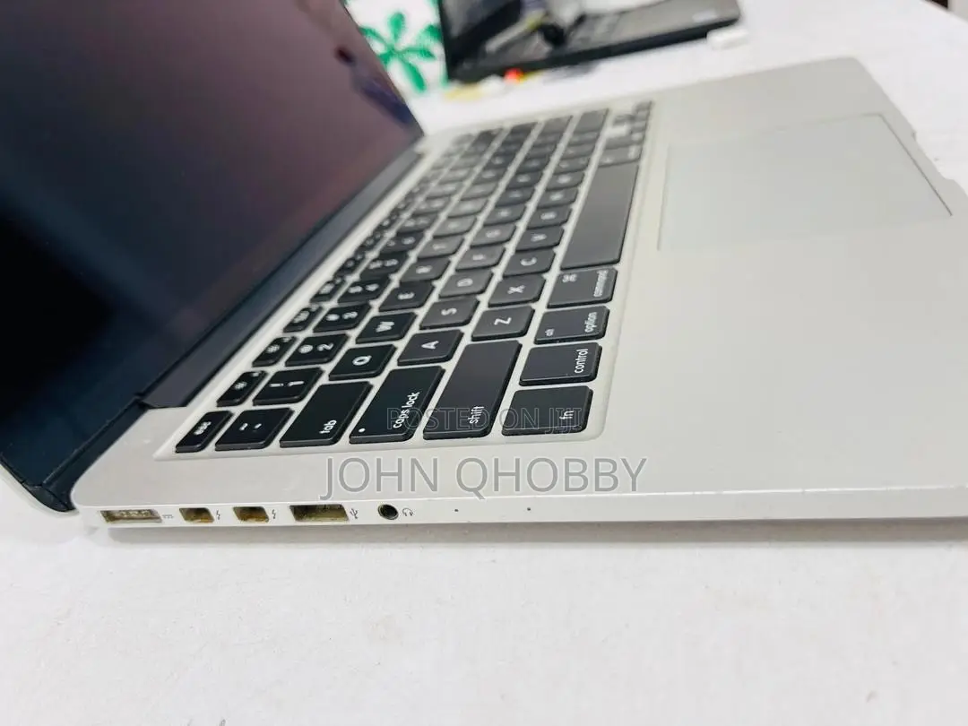 Laptop Apple MacBook Pro 2015 8GB Intel Core i5 SSD 256GB