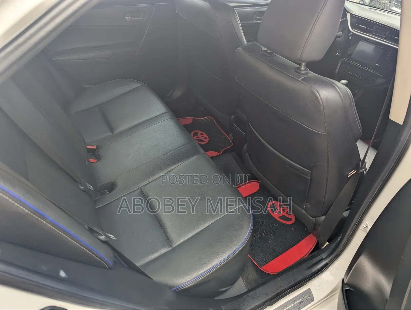 Toyota Corolla XSE (1.8L 4cyl 2A) 2018 White