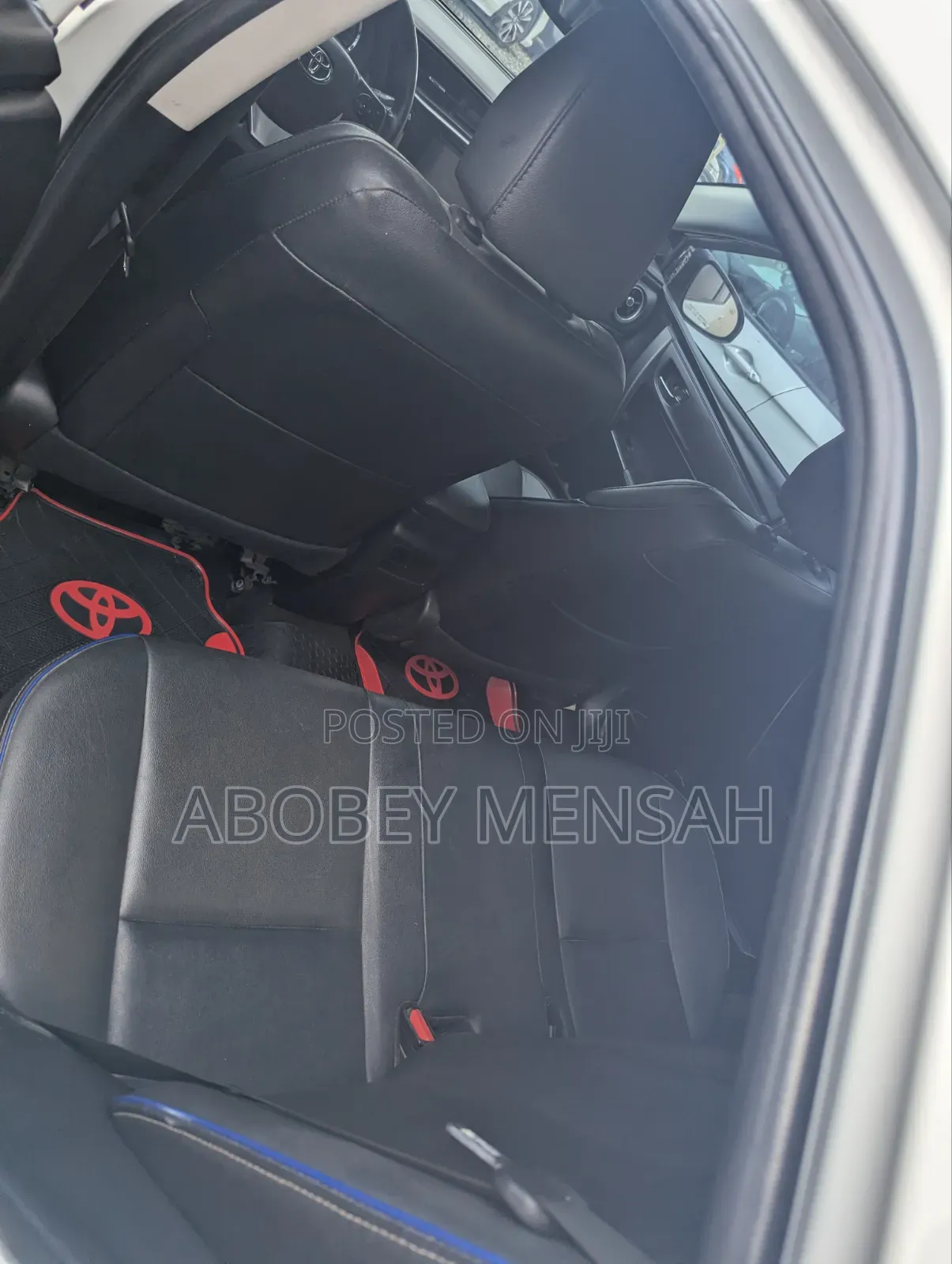 Toyota Corolla XSE (1.8L 4cyl 2A) 2018 White