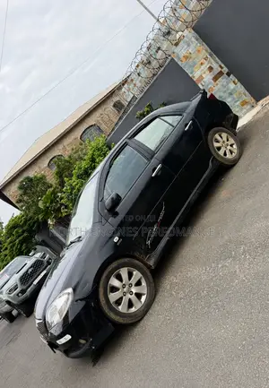 Toyota Yaris 2010 Black