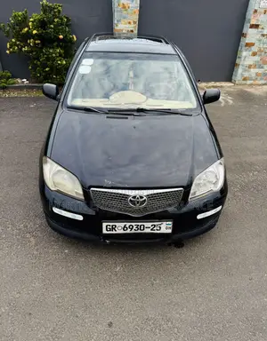 Toyota Yaris 2010 Black