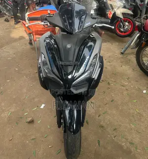 Yamaha Aerox 2026 Blue