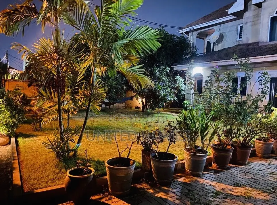 5bdrm House in Agbogba for sale