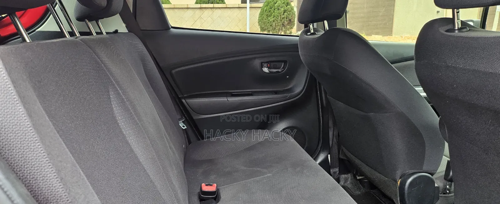 Toyota Vitz 1.5 FWD 5dr 2016 Red