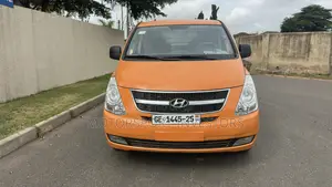 Hyundai Starex 2014 Orange