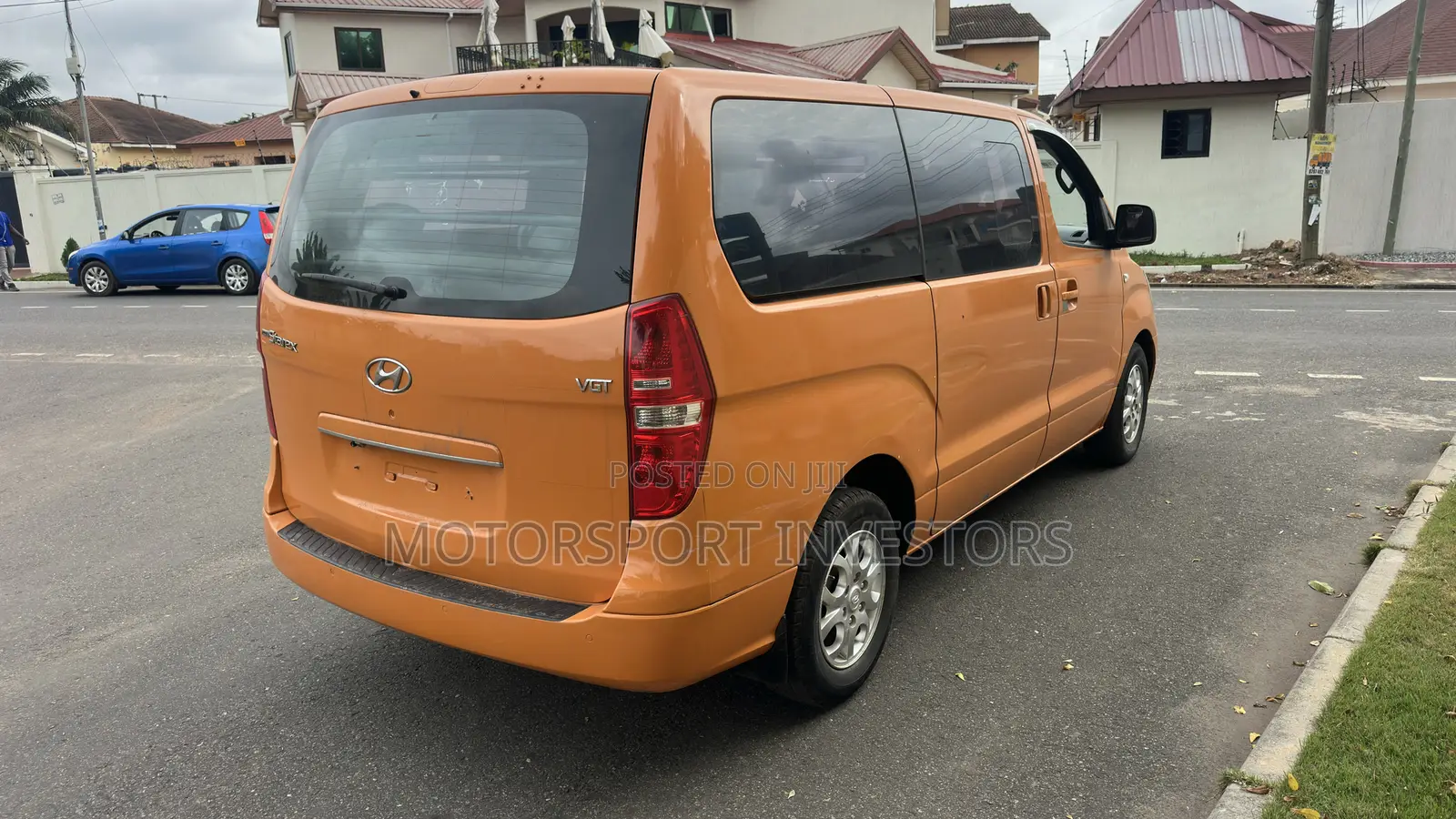 Hyundai Starex 2014 Orange