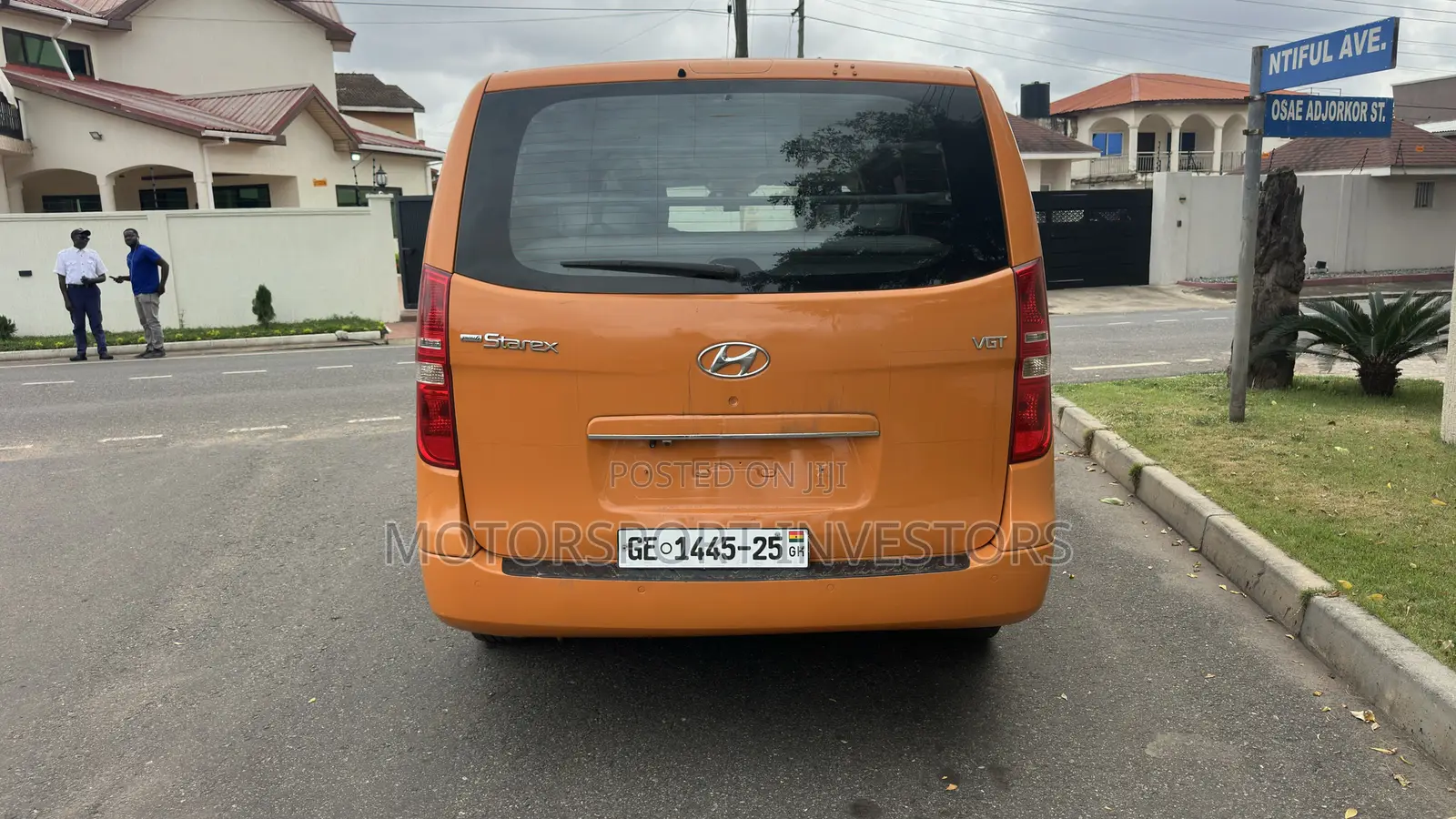 Hyundai Starex 2014 Orange
