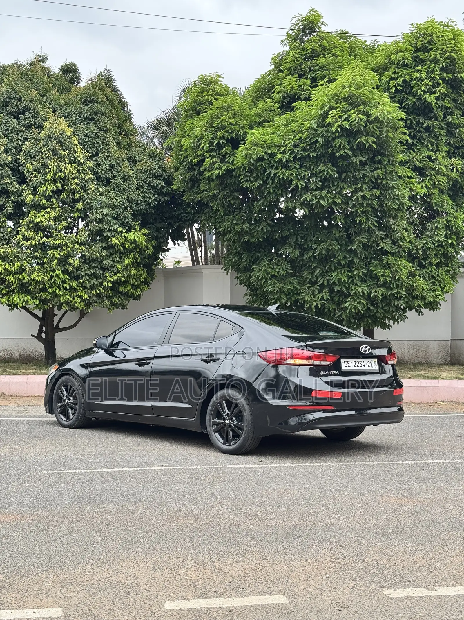 Hyundai Elantra ECO Sedan FWD (1.4L 4cyl 7A) 2017 Black