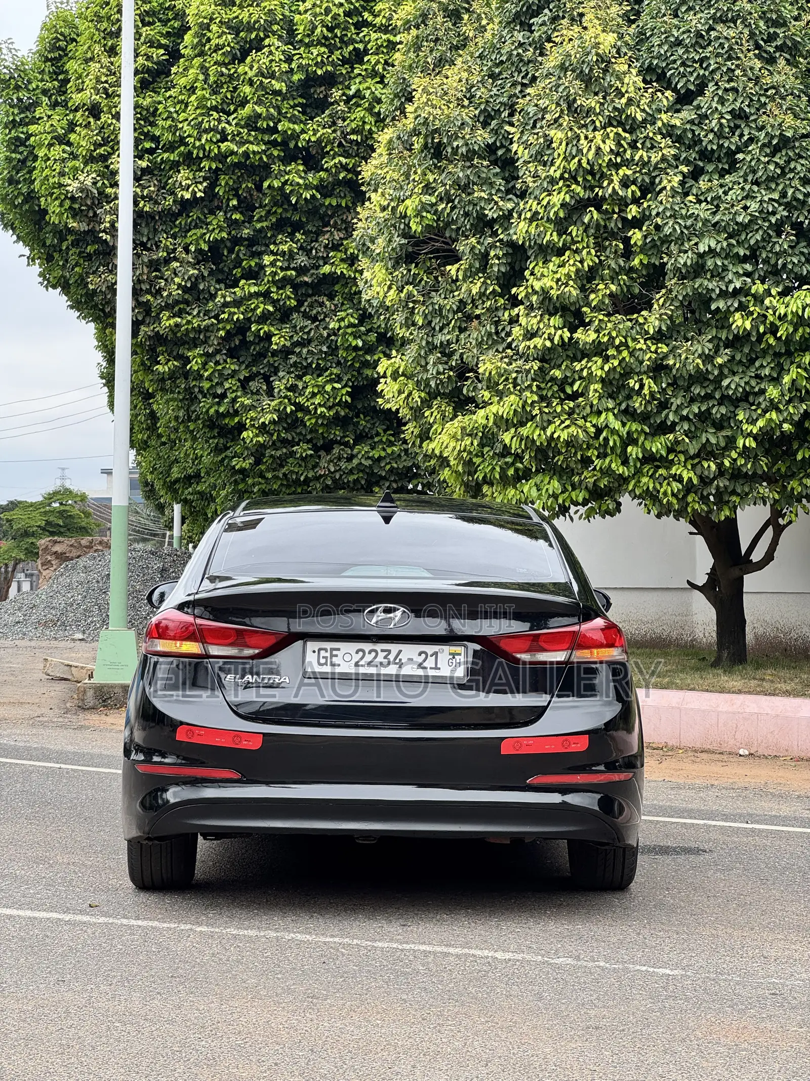Hyundai Elantra ECO Sedan FWD (1.4L 4cyl 7A) 2017 Black