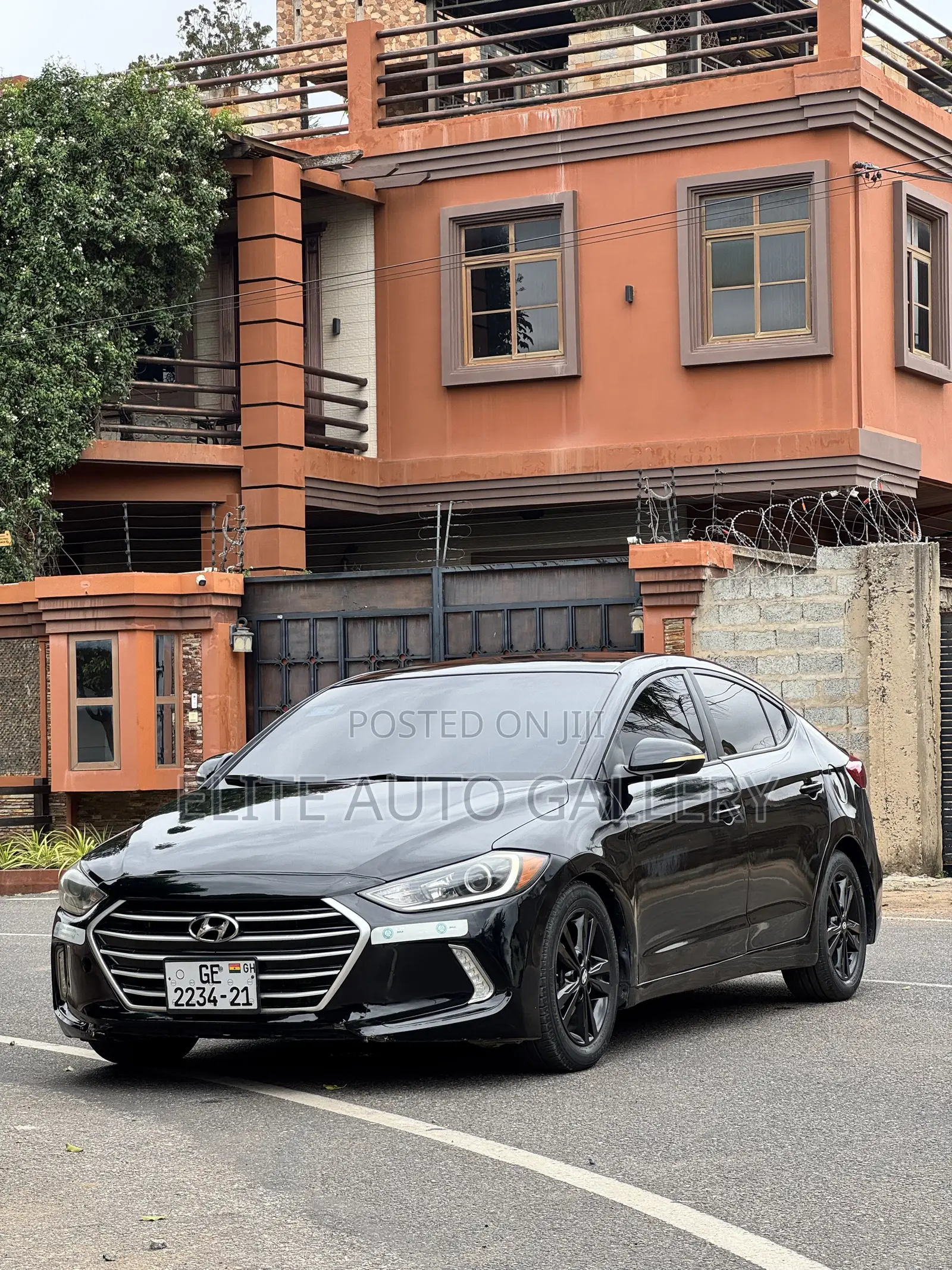 Hyundai Elantra ECO Sedan FWD (1.4L 4cyl 7A) 2017 Black