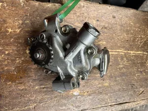 Toyota Corolla 2zr/09 Oil Pump
