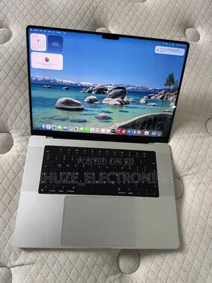 Laptop Apple MacBook Pro 2023 M3 Pro 18GB Apple M3 Pro SSD 512GB