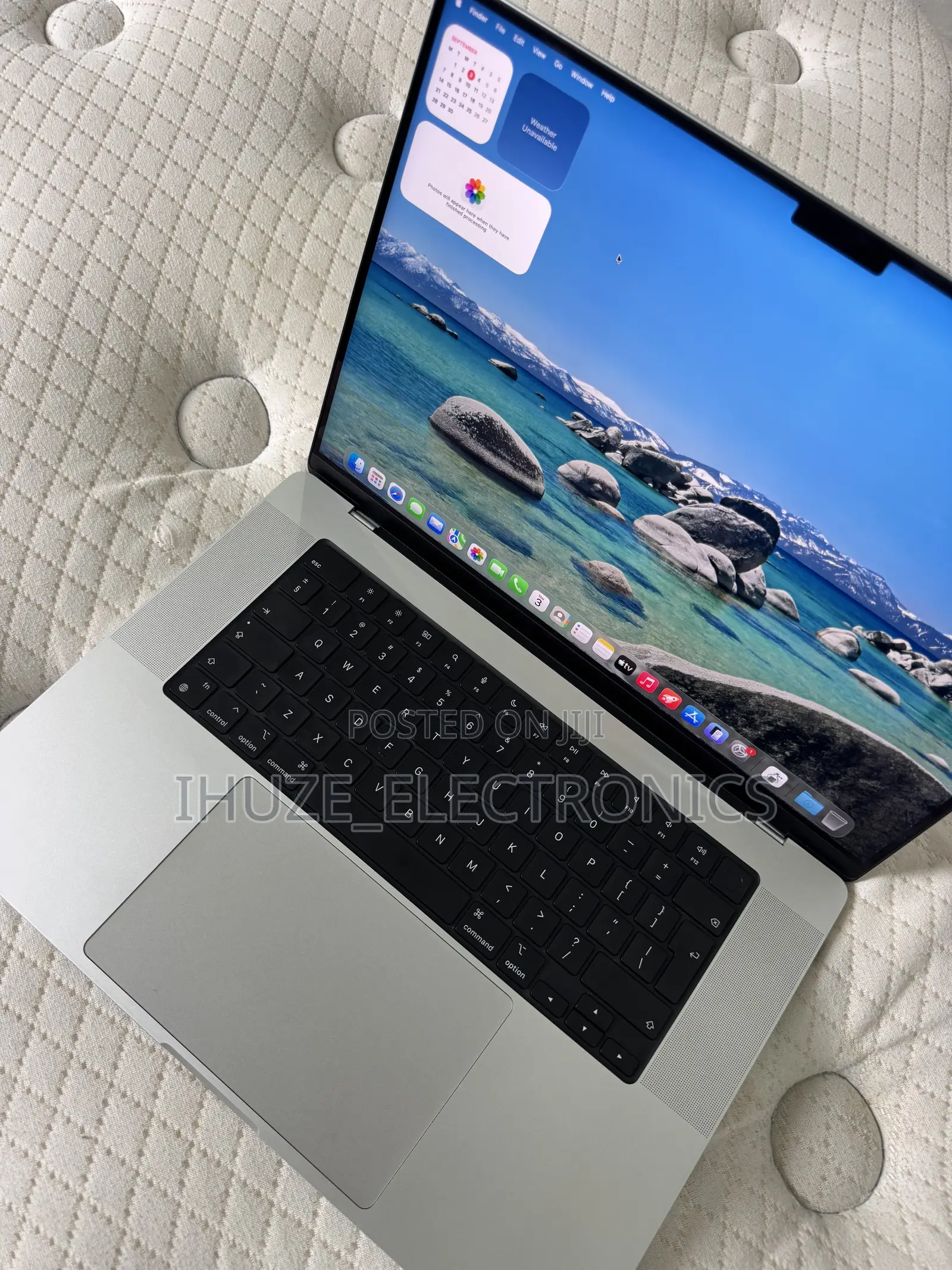 Laptop Apple MacBook Pro 2023 M3 Pro 18GB Apple M3 Pro SSD 512GB