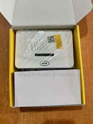 ZLT T10D Max CAT4 Universal Router + 5000mAh Powerbank - Upto 32 Users
