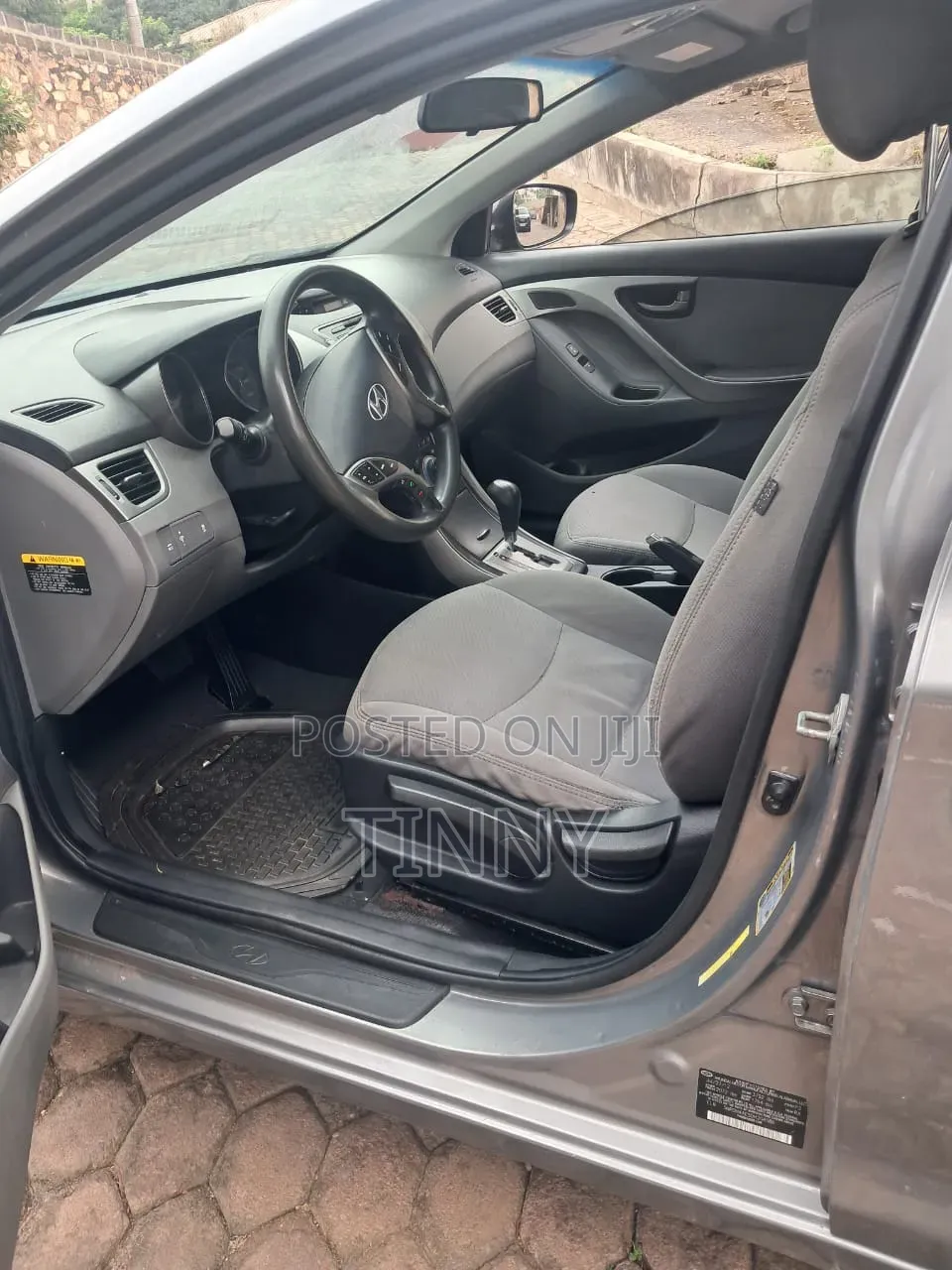 Hyundai Elantra GLS Sedan FWD (1.8L 4cyl 6A) 2013 Gray