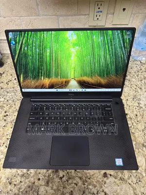 Laptop Dell XPS 15 7590 16GB Intel Core i5 SSD 256GB