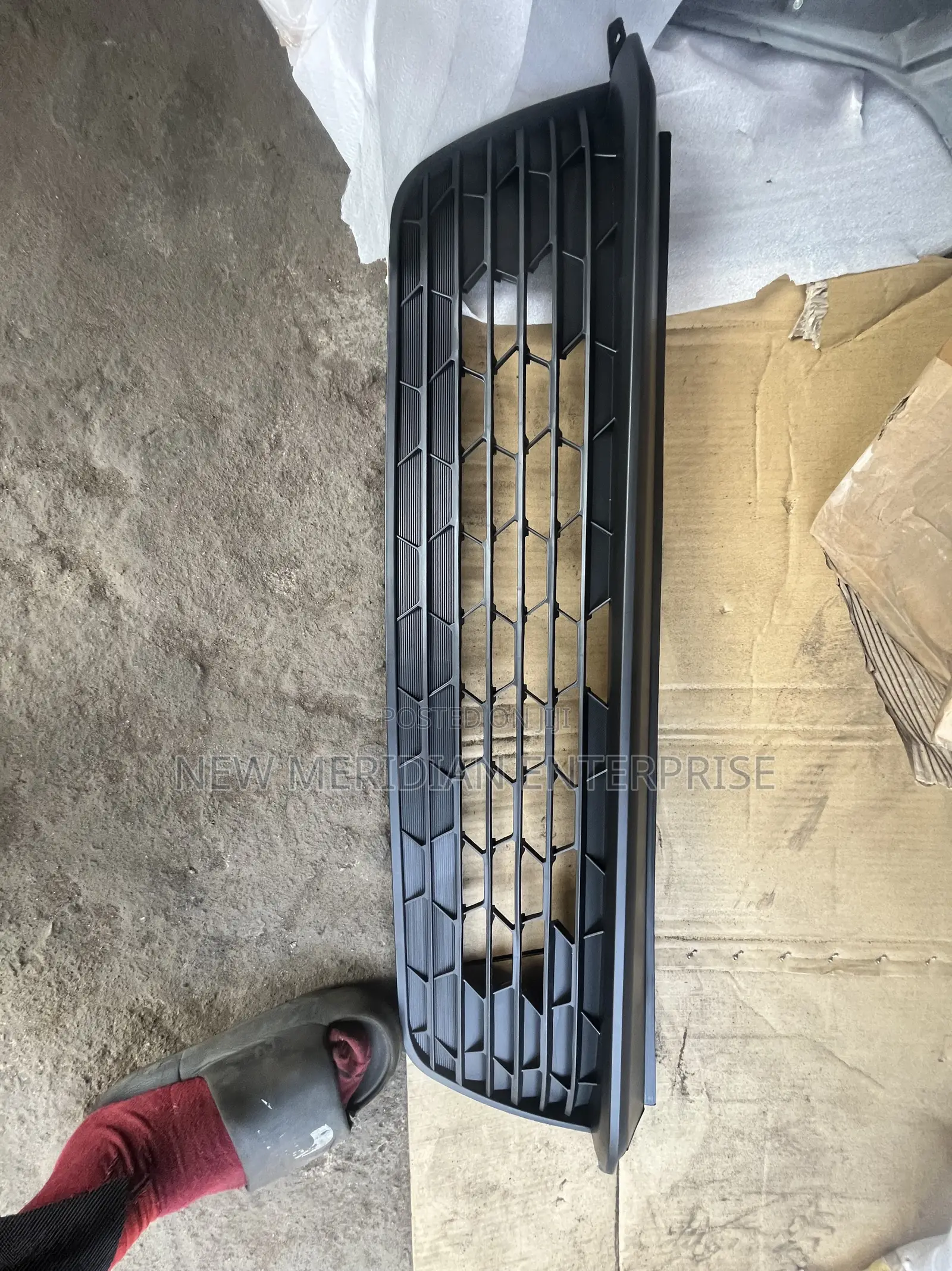Honda Civic 2022-2025 Front Lower Grille