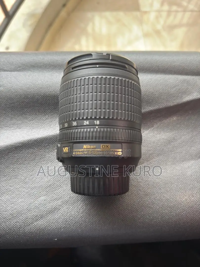 Nikon AF-S DX NIKKOR 18-105mm F/3.5-5.6g ED VR Zoom Lens
