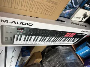 Midi Keyboard Oxygen61(M-Audio)