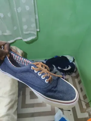 Sale of Sneaker