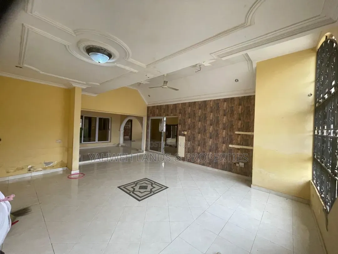 4bdrm House in Okpoigonor, Coca Cola for sale