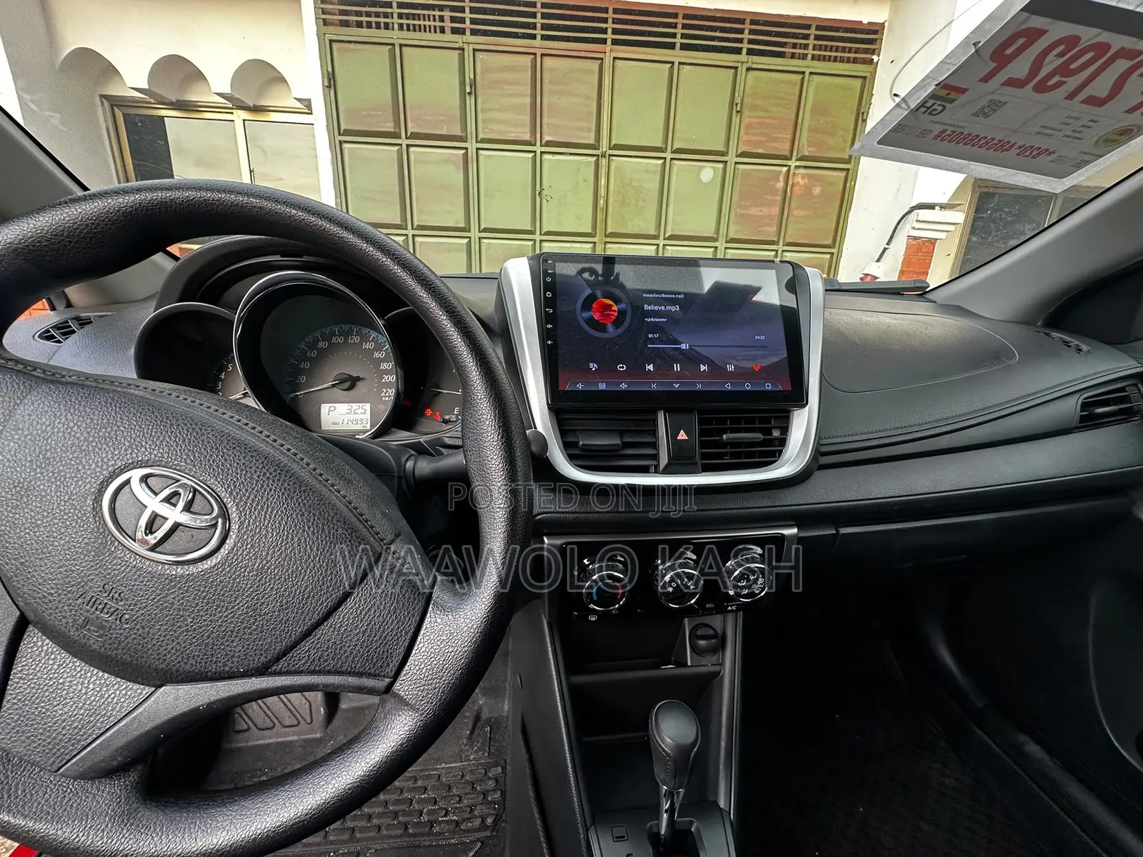 Toyota Yaris 2018 Red