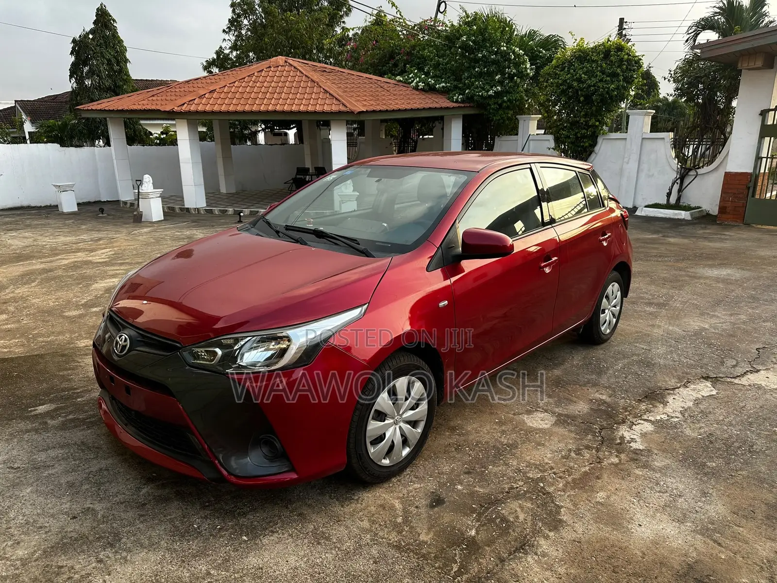 Toyota Yaris 2018 Red