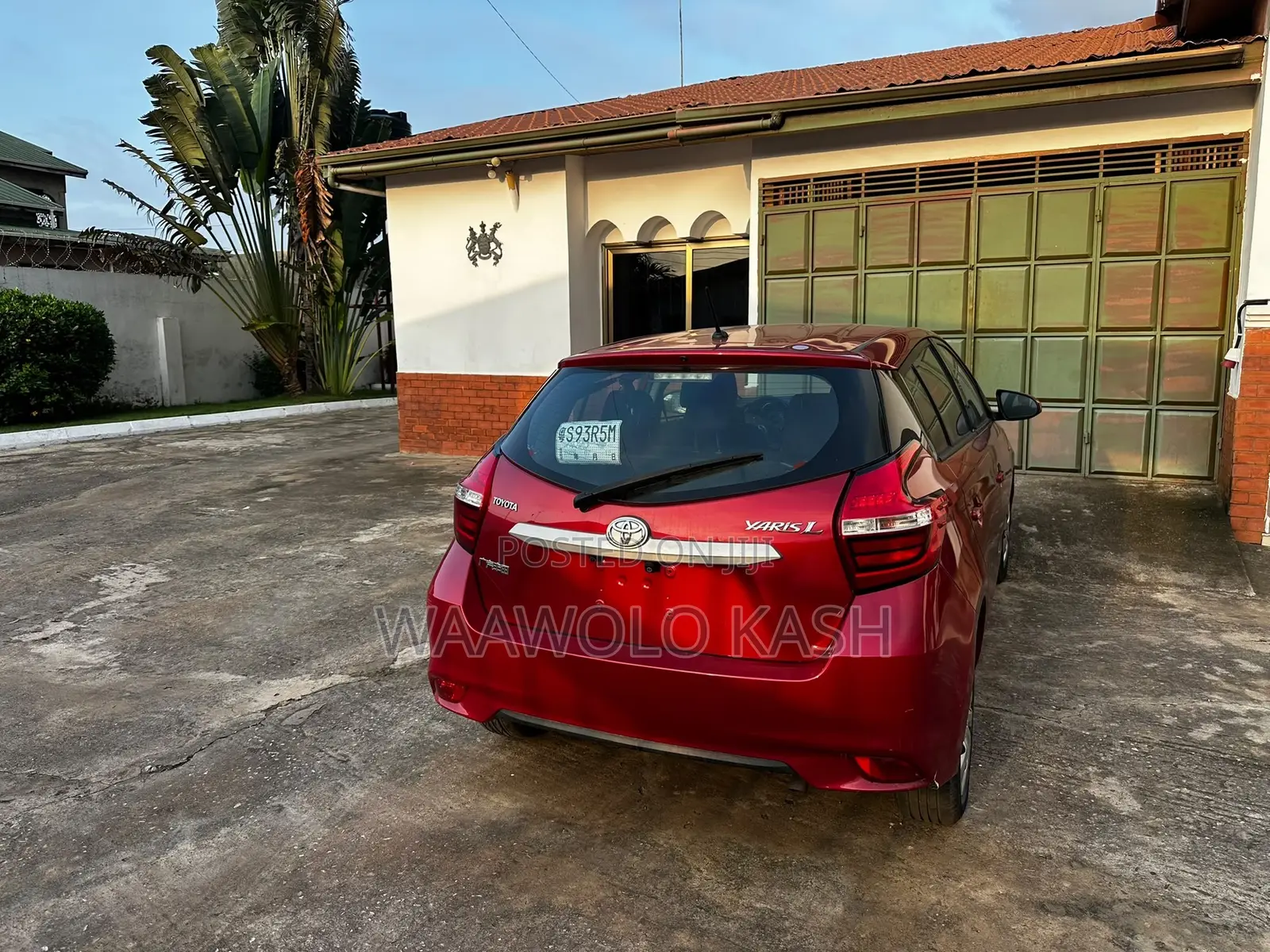 Toyota Yaris 2018 Red