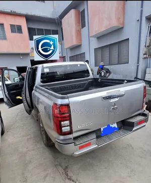 2024 Mitsubishi L200 Heated Back Window Back Glass Available