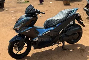 Yamaha Aerox 2025 Blue