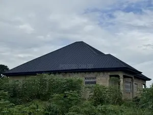 4bdrm House in 4 Bedroom En-Suite, New-Juaben Municipal for sale