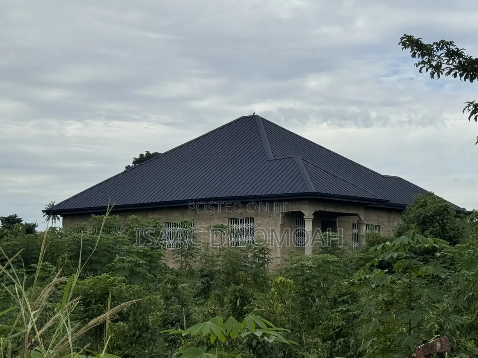 4bdrm House in 4 Bedroom En-Suite, New-Juaben Municipal for sale