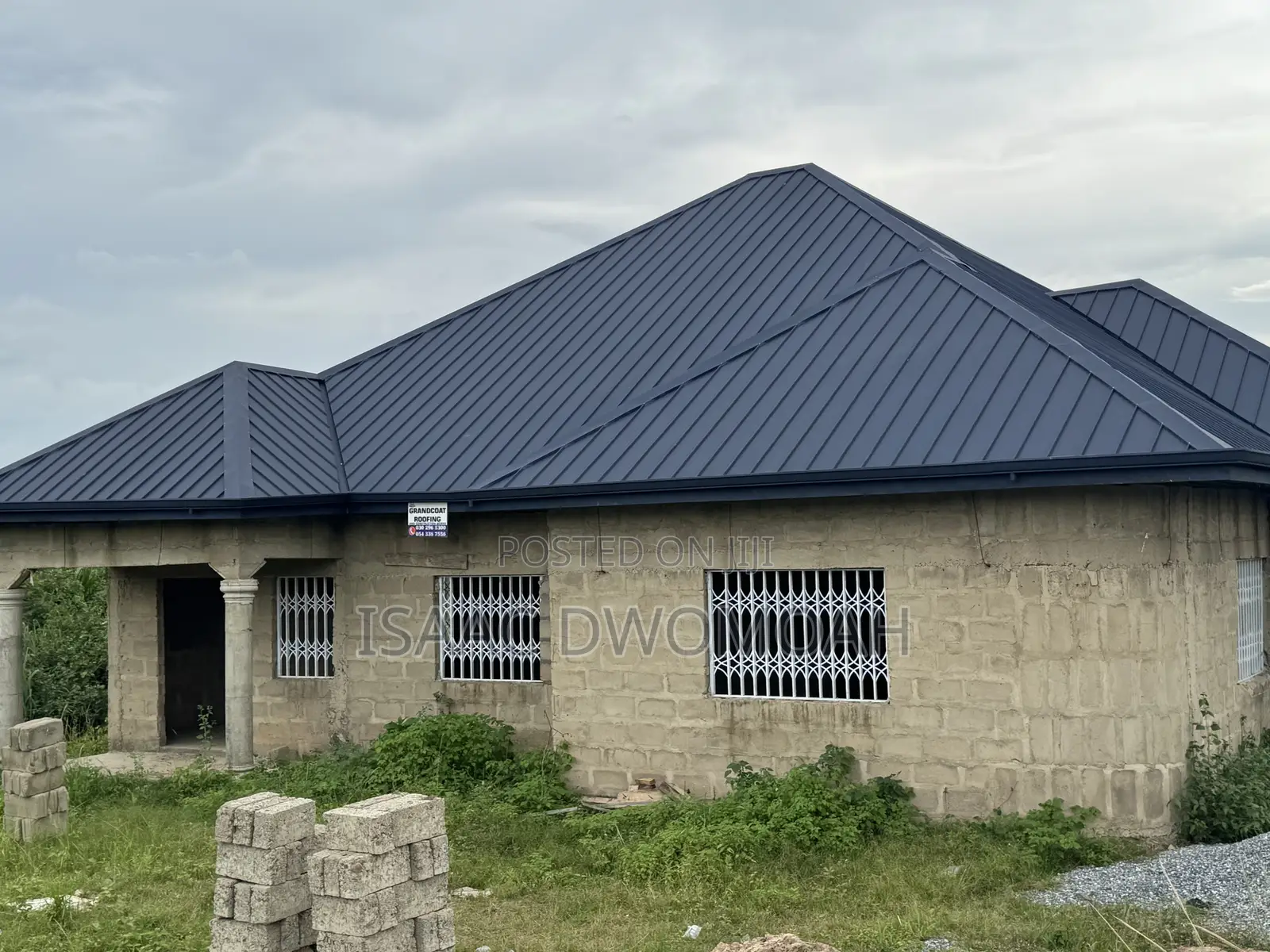 4bdrm House in 4 Bedroom En-Suite, New-Juaben Municipal for sale