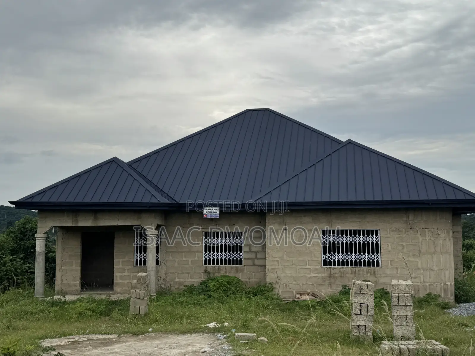 4bdrm House in 4 Bedroom En-Suite, New-Juaben Municipal for sale