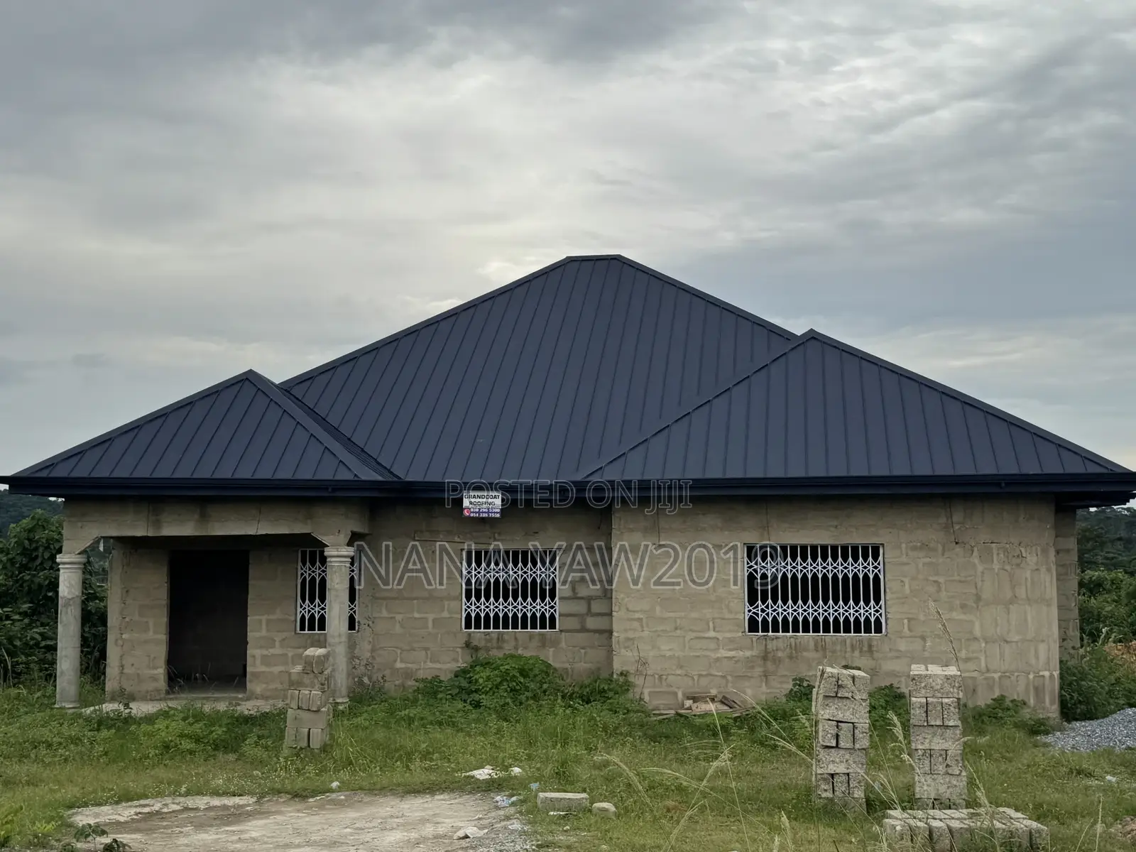 4bdrm House in 4 Bedroom En-Suite, New-Juaben Municipal for sale