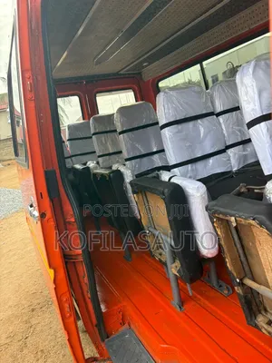 Mercedes-Benz Sprinter 2010 Orange