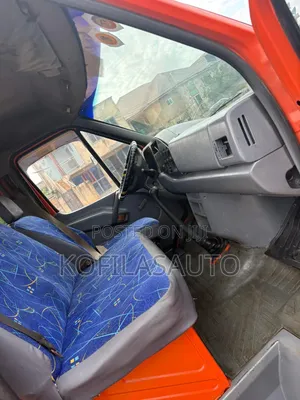 Mercedes-Benz Sprinter 2010 Orange