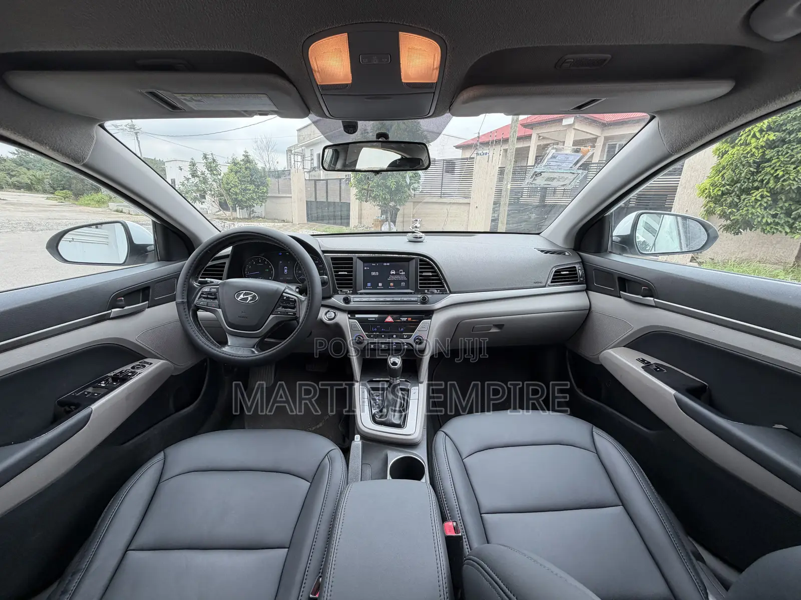 Hyundai Elantra Limited Sedan FWD (2.0L 4cyl 6A) 2017 White