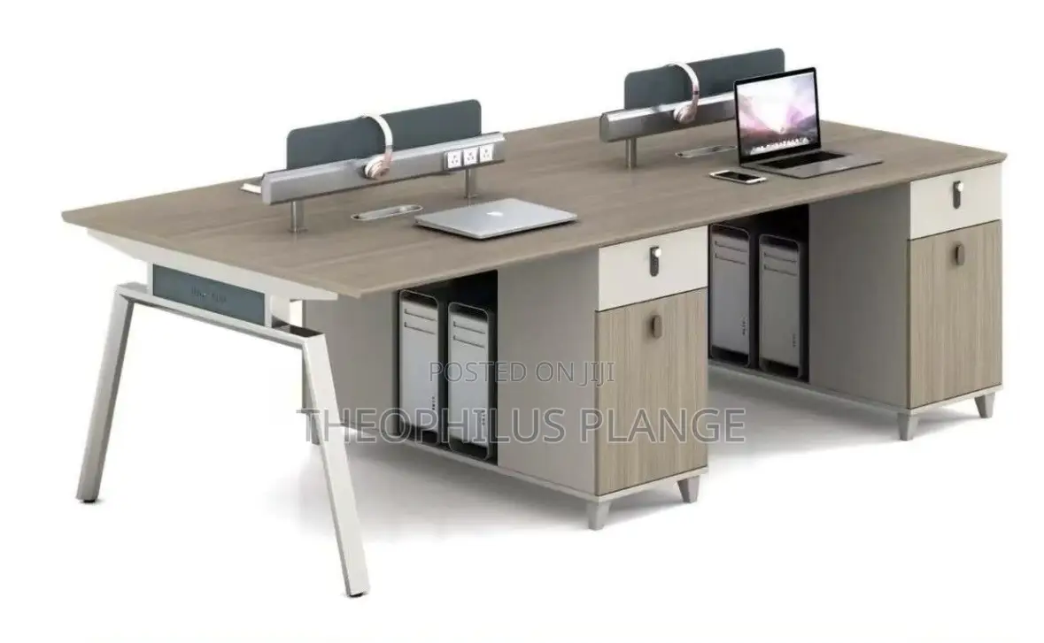 Modern 4 Seater Work Station