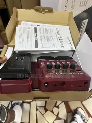 Zoom B1xFour Bass Effect