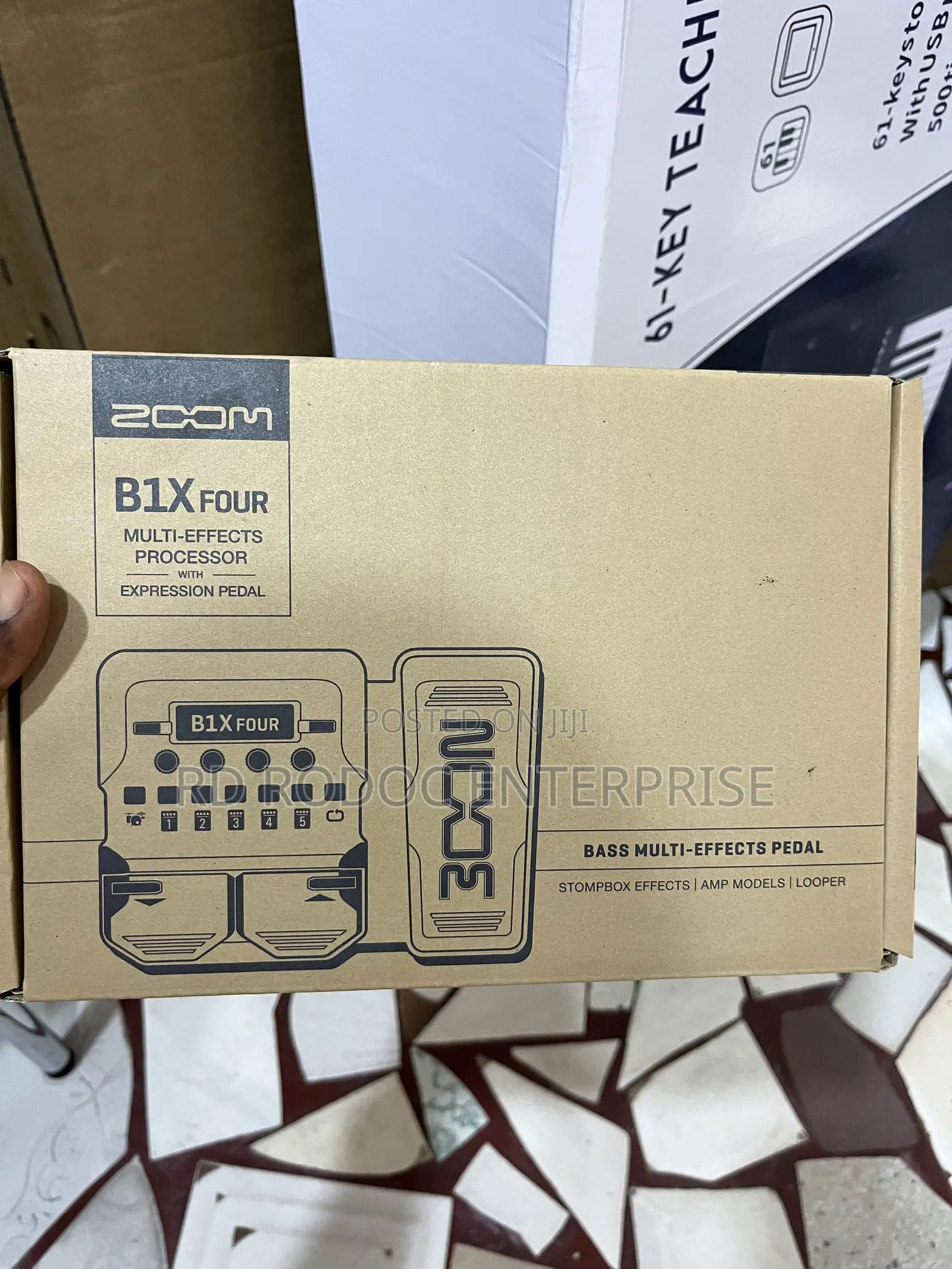Zoom B1xFour Bass Effect
