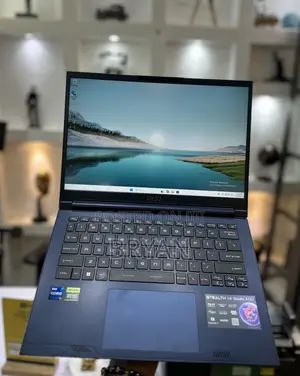 Laptop MSI Stealth 14 Studio A13VF 16GB Intel Core i7 SSD 512GB