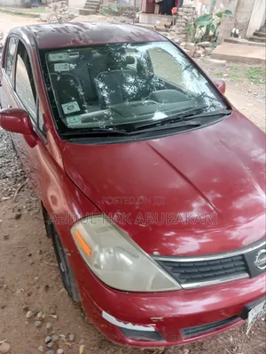 Nissan Versa 1.8 S 2008 Beige