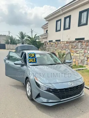 Hyundai Elantra SE 2021 Gray