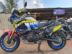 Yamaha 2022 Blue
