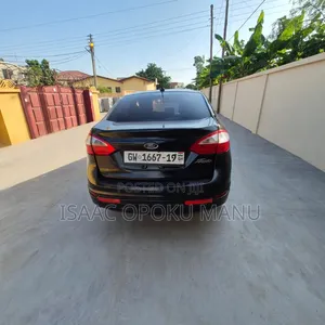 Ford Fiesta 2015 Black